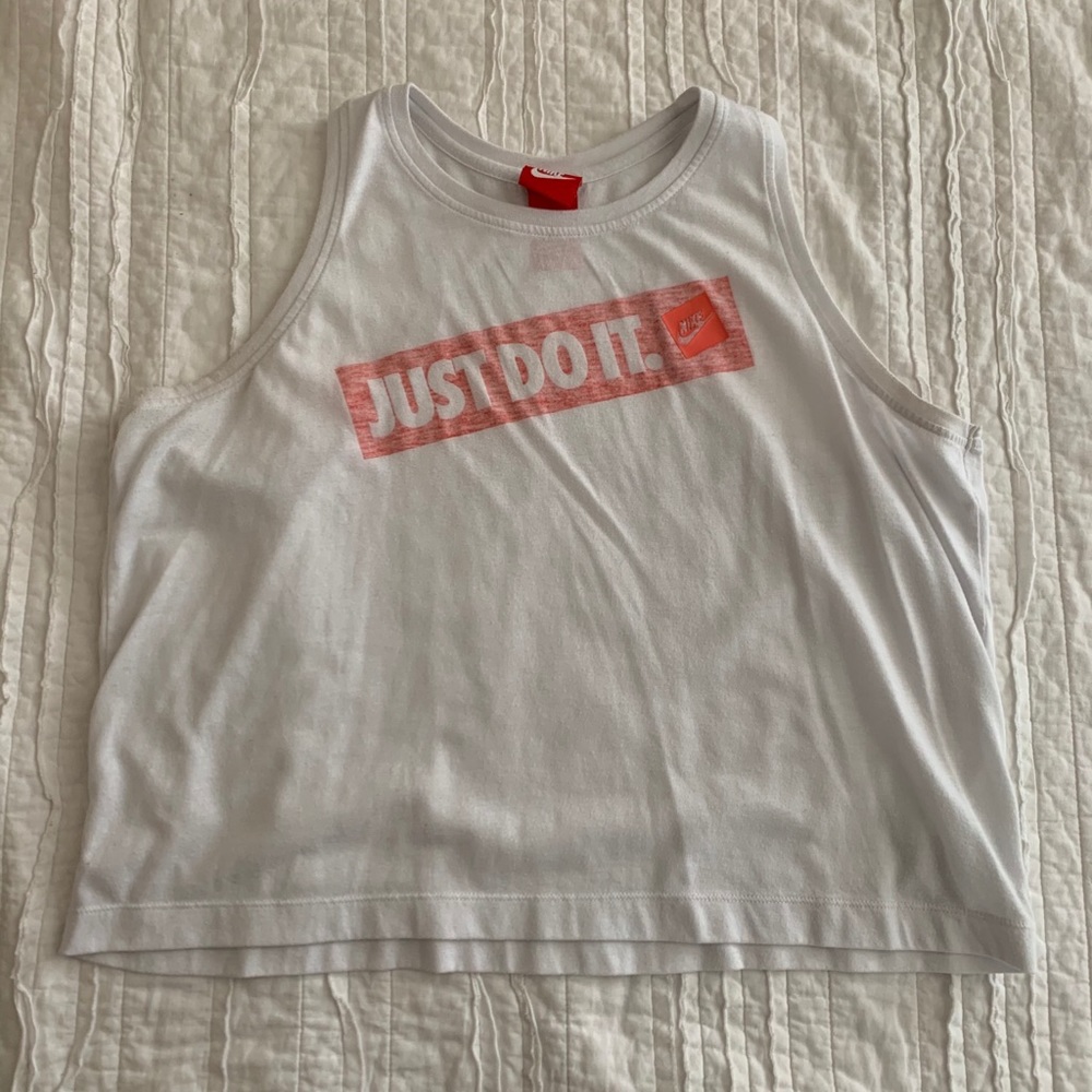nike crop tank